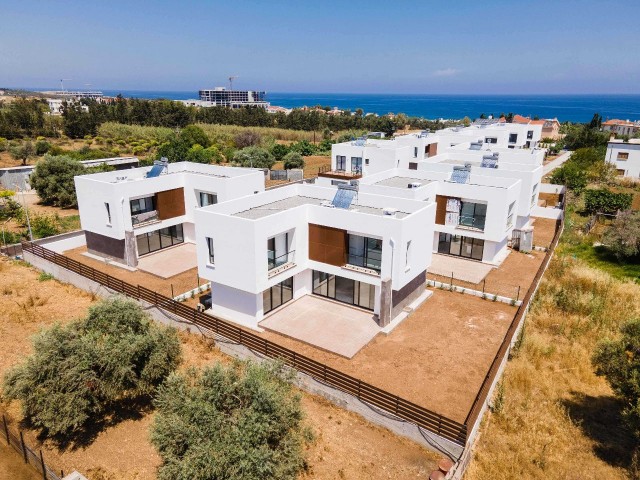 Kyrenia Chatalköy 4 + 1 Villa Zu Verkaufen ** 