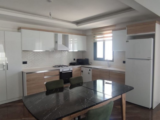 Girne Merkez 2+1 Kiralık Pent House