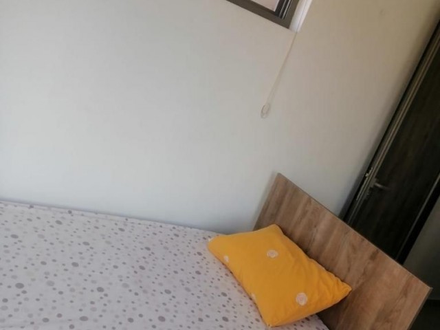 Kyrenia Karaoglanoglu 1 + 1 Wohnung Zu Vermieten ** 