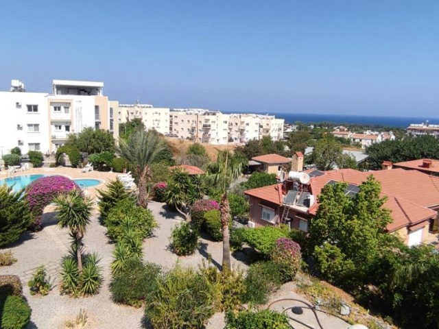 Kyrenia Alsancak 3 + 1 Apartment For Sale ** 