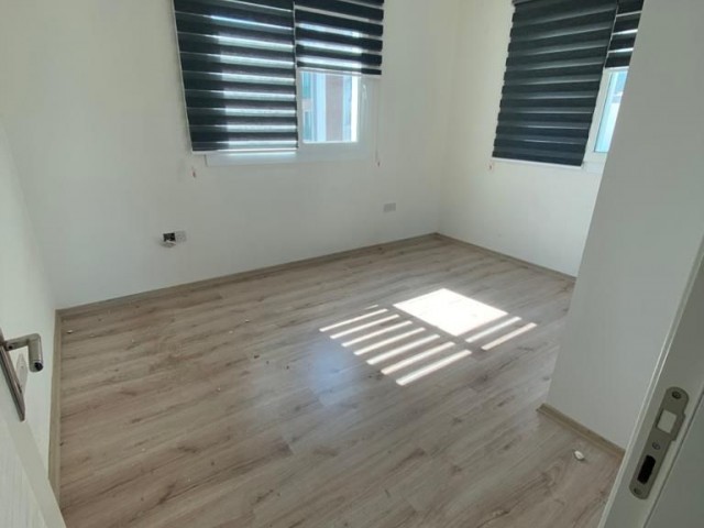 Kyrenia Zentrum 1+1 Wohnung Zu Verkaufen ** 