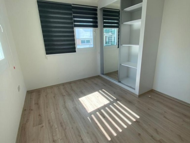 Kyrenia Zentrum 1+1 Wohnung Zu Verkaufen ** 