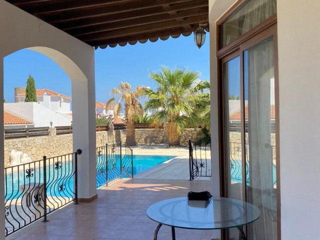 Kyrenia Esentepe 3 + 1 Villa Zu Verkaufen ** 