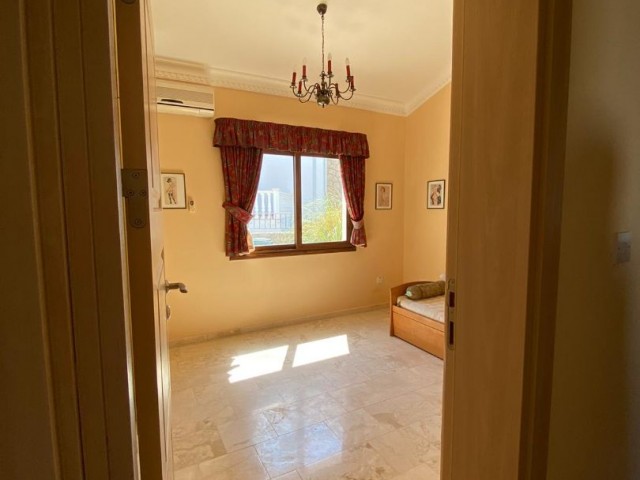 Kyrenia Esentepe 3 + 1 Villa Zu Verkaufen ** 