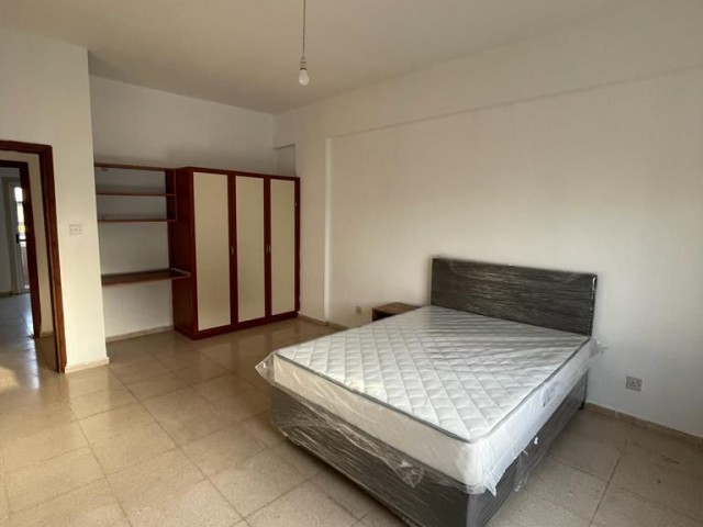 Nicosia Küçük Kaymakli 1 + 1 Apartment for Rent ** 