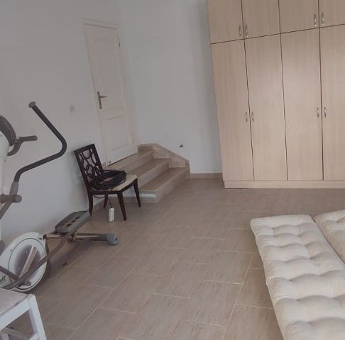 Girne Alsancak Bölgesinde 4+1 Satılık Villa