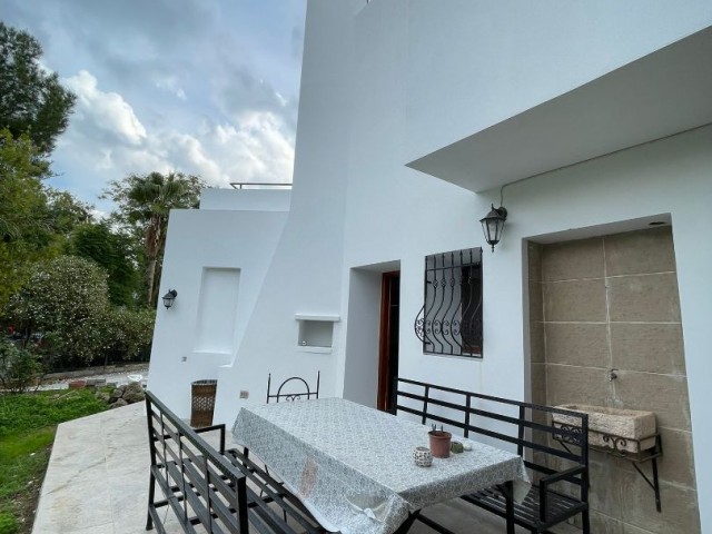 Detached House For Sale in Zeytinlik, Kyrenia