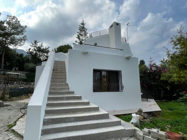 Detached House For Sale in Zeytinlik, Kyrenia