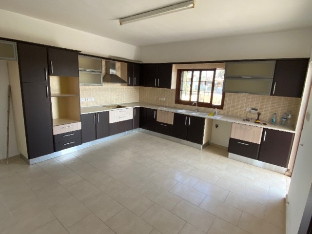 Villa To Rent in Dumlupınar, Nicosia