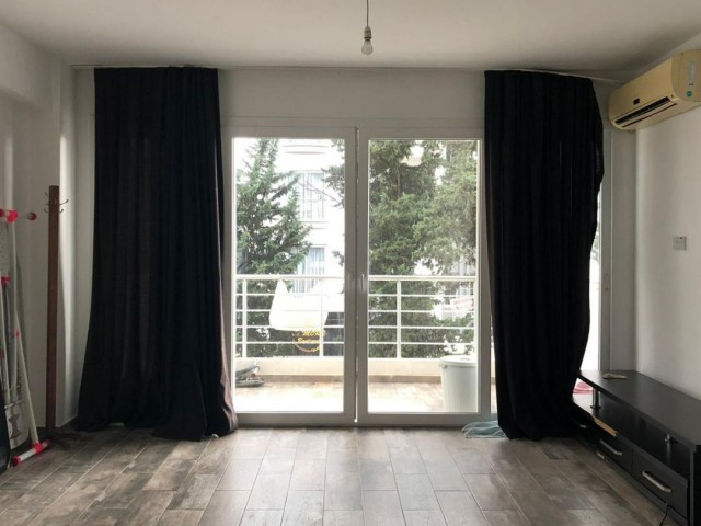 MAĞUSA MERKEZ'DE 2+1 SATILIK DAİRE