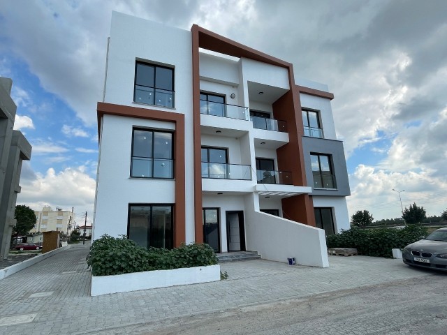 Gönyeli’de Jakuzili Lüks 160 m² Terasa Sahip 2+1 Penthouse