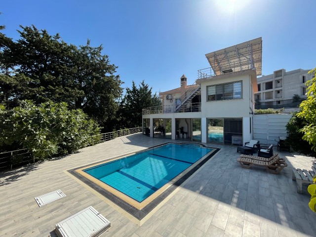 5+2 Detached Villa with Ensuite in Each Room, Private Pool and Fireplace in Alsancak