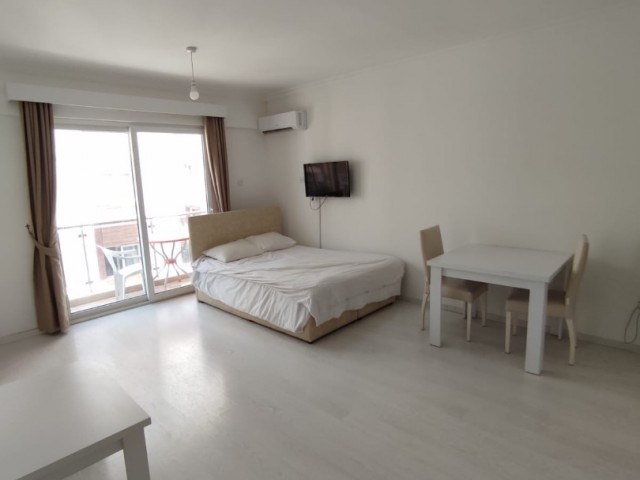 SATILIK FIRSAT DAİRE / 1+0 / İSKELE/ LONG BEACH 