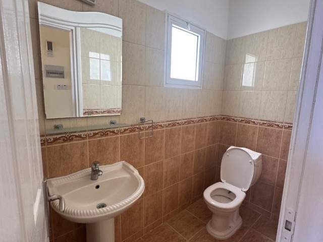 Flat For Sale in Küçük Kaymaklı, Nicosia