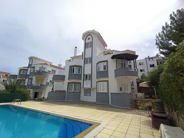 Spacious 3-bedroom apartment in Kyrenia center