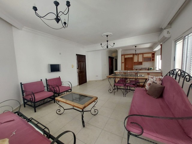 Spacious 3-bedroom apartment in Kyrenia center