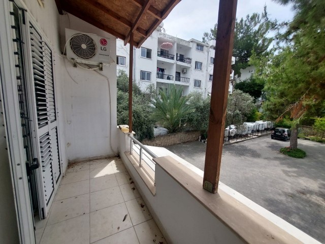 Spacious 3-bedroom apartment in Kyrenia center