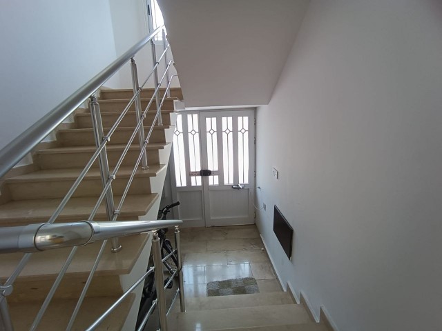 Spacious 3-bedroom apartment in Kyrenia center