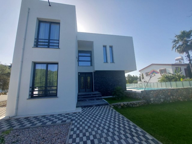 Villa For Sale in Çatalköy, Kyrenia