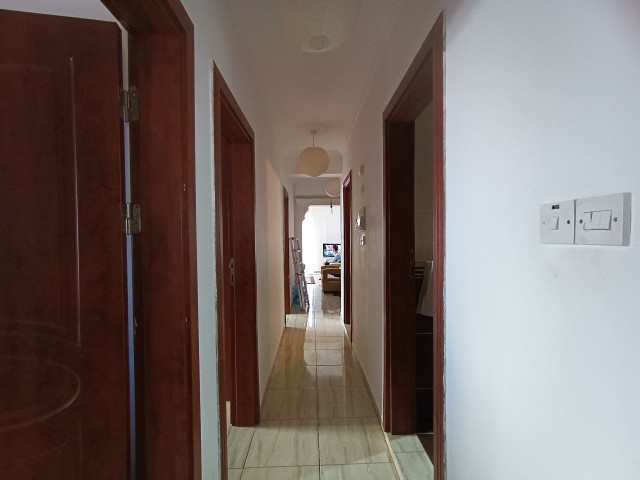 Apartment for sale in Kyrenia Lesambassdur, within walking distance to the hotel and the sea