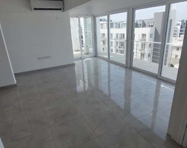 Pentause apartment in Kyrenia center