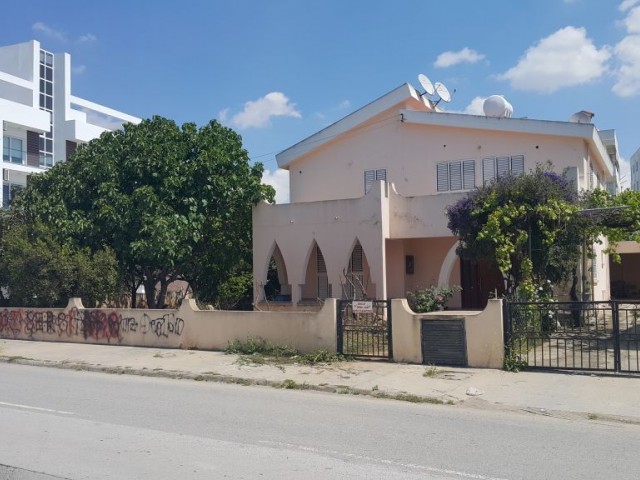 Detached House To Rent in Gönyeli, Nicosia