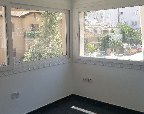 Shop To Rent in Köşklüçiftlik, Nicosia