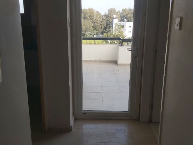 3+1 pentause for rent in Gonyeli ** 