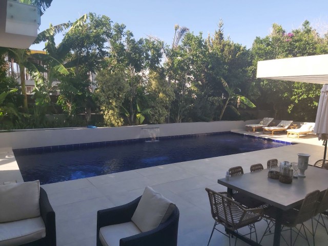 Luxusvilla mit Pool zum Verkauf in Gonyeli
