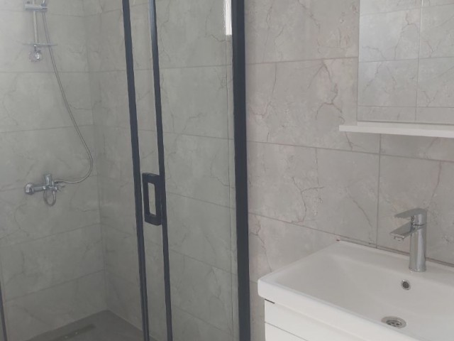 Kalabalık apartmanlara son!! Gönyelinin en nezih bölgesi aşıklar tepesinde kiralık zemin kat bahçeli 2+1 ful eşşalı daire 