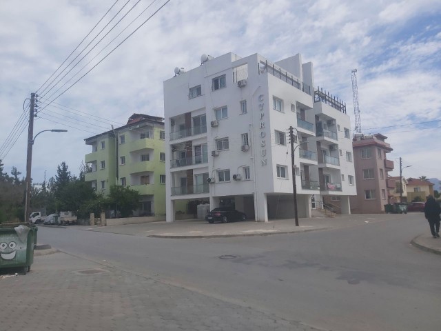 2+1 voll möblierte Wohnung zur Miete in Gönyeli Yenikent.