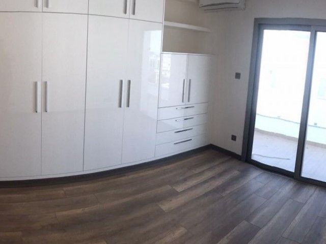 Girne Merkezde, Çok Lüks 2+1 Penthouse