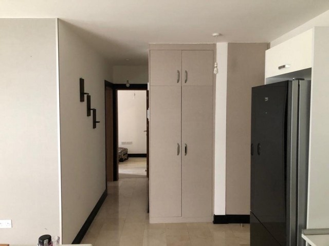 Girne Merkez'de 2+1 Satılık Daire, 108 metre kare, Geniş Balkon Alanı