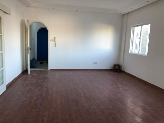 Flat To Rent in Girne Merkez, Kyrenia