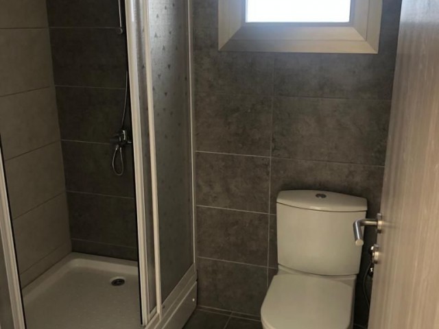 1+1 Wohnung Zum Verkauf Null Mit Terrasse Mit Meerblick In Kyrenia Olivenhain ** 