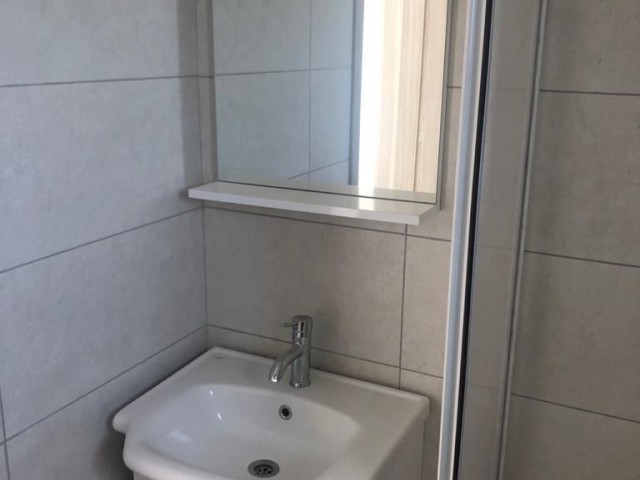 1+1 Wohnung Zum Verkauf Null Mit Terrasse Mit Meerblick In Kyrenia Olivenhain ** 