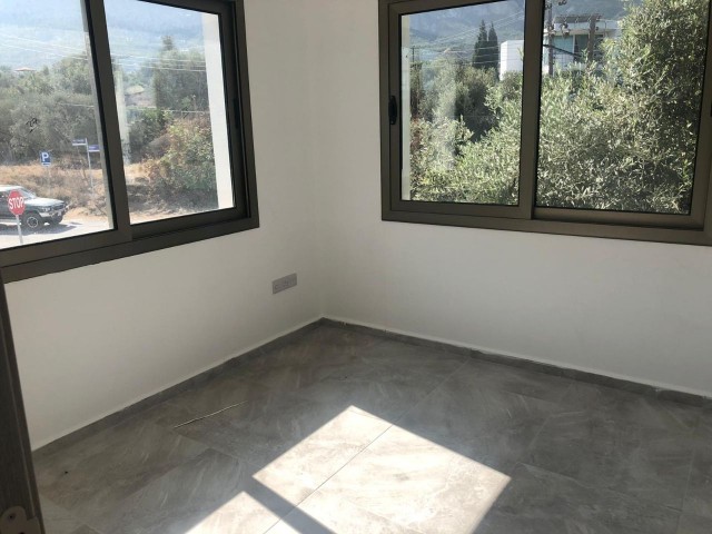 1+1 Wohnung Zum Verkauf Null Mit Terrasse Mit Meerblick In Kyrenia Olivenhain ** 