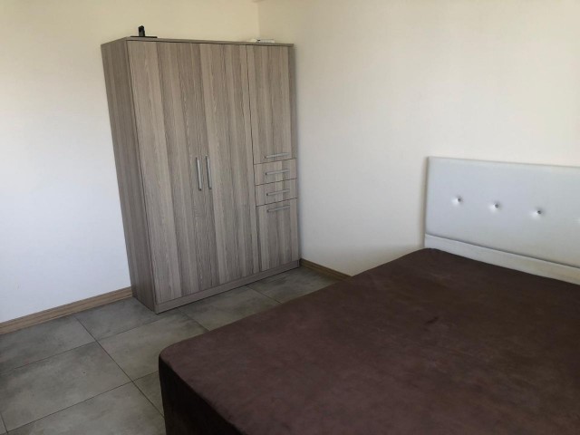 Girne Alsancak'ta Yeni Site İçerisinde HAVUZLU Kiralık Daire