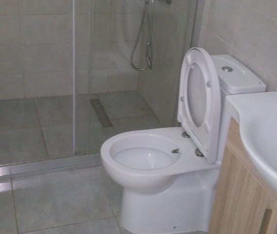 GAU Yakını Yeni Geniş Kiralık 1+1 Daire