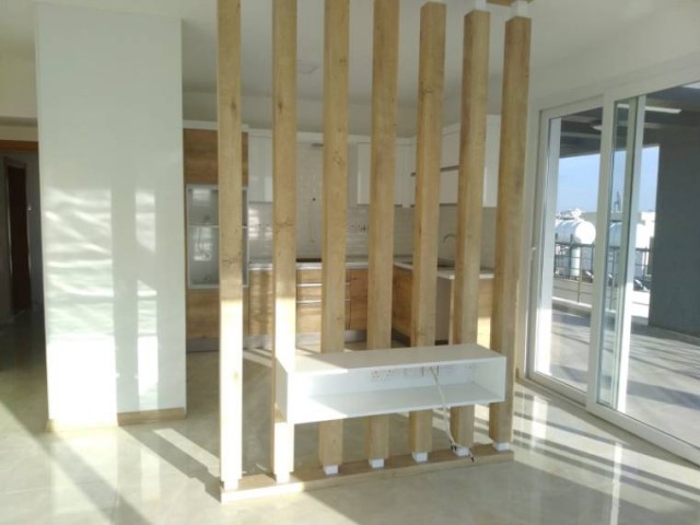 2 Bedroom Penthouse for sale 100 m² in Küçük Kaymaklı, Lefkoşa, North Cyprus