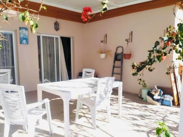 Penthouse In Kyrenia Zentrum Zu Verkaufen 3 1 ** 