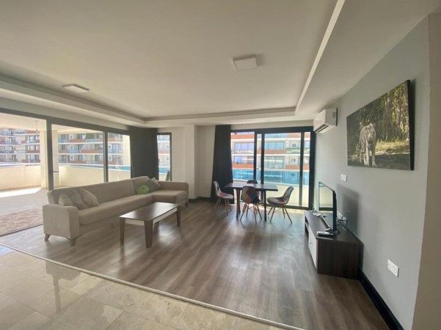 Girne Merkez Satılık Penthouse 2 1