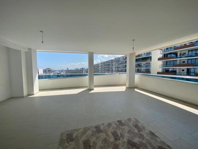 Girne Merkez Satılık Penthouse 2 1