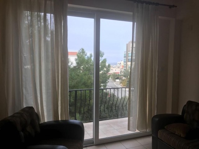 2+1 Wohnung zum Verkauf im Zentrum von Kyrenia ** 