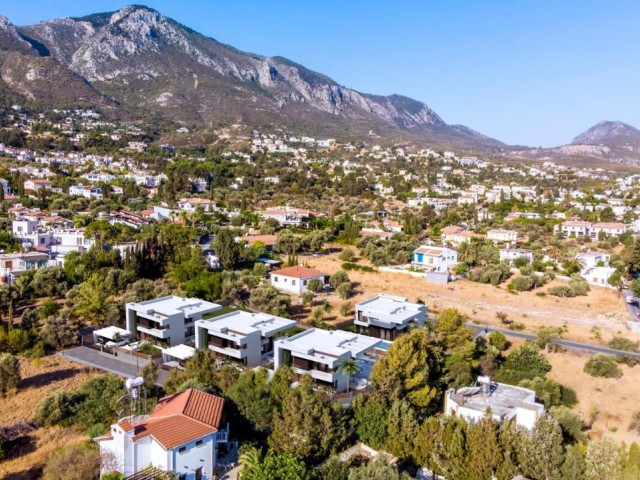 Kyrenia Ozanköy Zu Verkaufen Villa 4 1 ** 