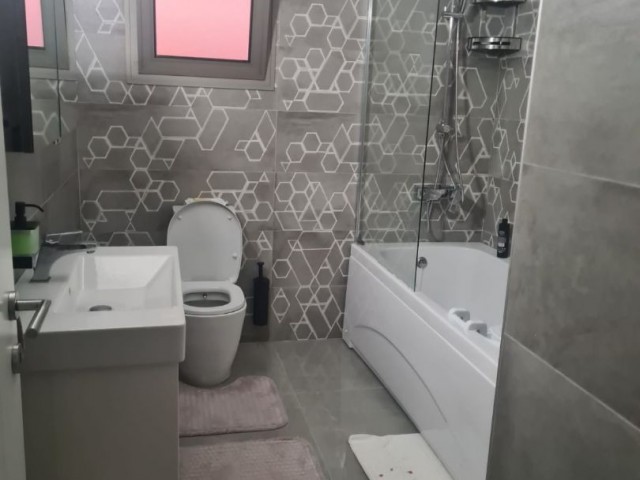 Girne Merkez Satılık Penthouse 3 1