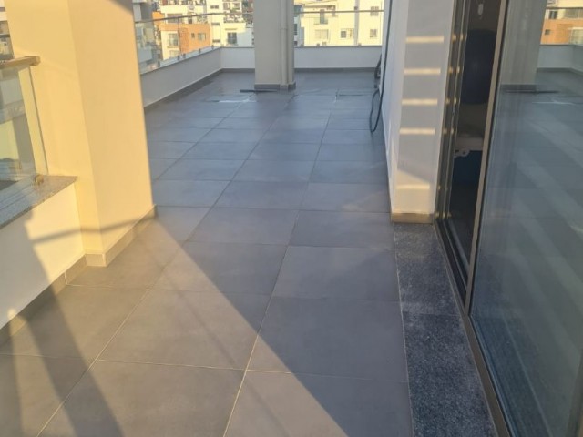 Girne Merkez Satılık Penthouse 3 1