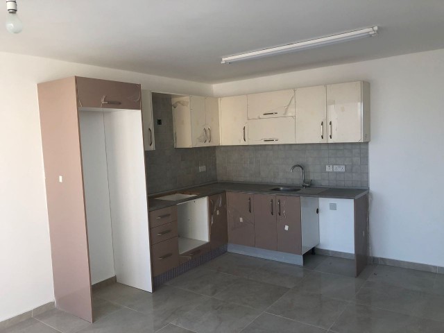 ZERO FURNISHED 2+1 Flat for Rent in Girne Center