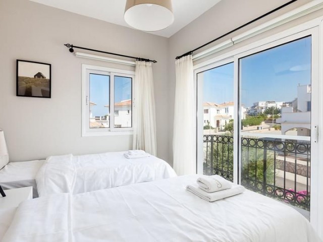 Girne Esentepe Satılık 5+1 Villa