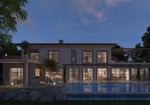 Kyrenia Esentepe Villa For Sale 6+1